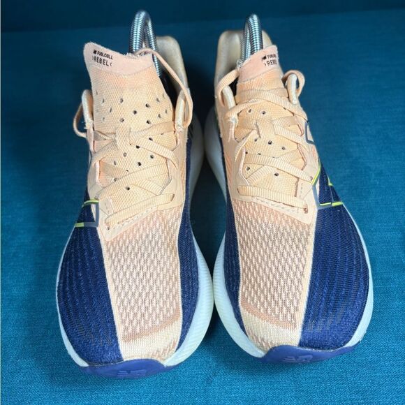 Size 8.5 - Women’s New Balance FuelCell Rebel V2 shoes - Picture 5 of 9